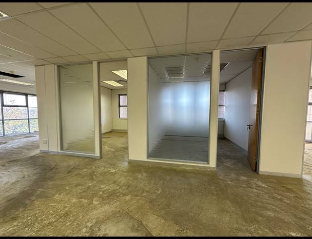 762M² OFFICE TO LET IN WOODMEAD